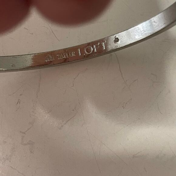 LOFT Ann Taylor silver tone bangle bracelet rhinestone signed costume jewelry - Picture 5 of 9